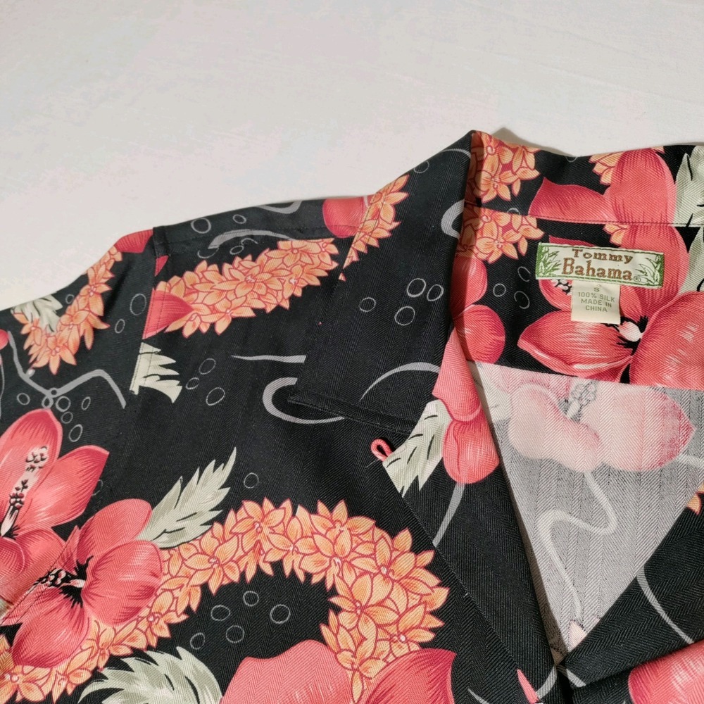 Tommy Bahama Womens Shirt Top Size Small Black Orange Hawaiian Floral 100% Silk - Picture 5 of 16